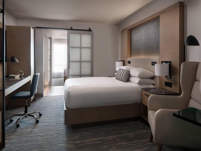 Vancouver Airport Marriott Hotel image