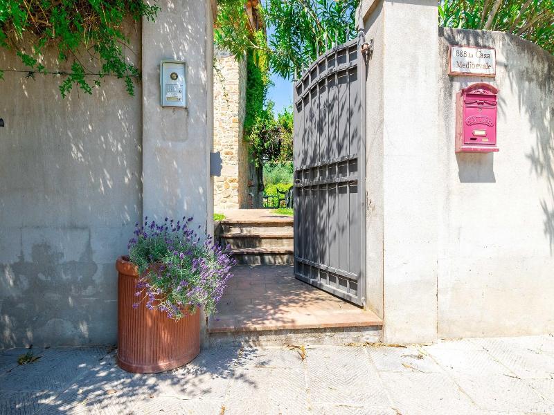 La Casa Medioevale image
