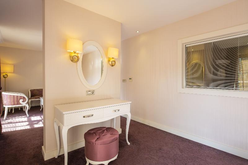 Han Deluxe Hotel gallery photo 20
