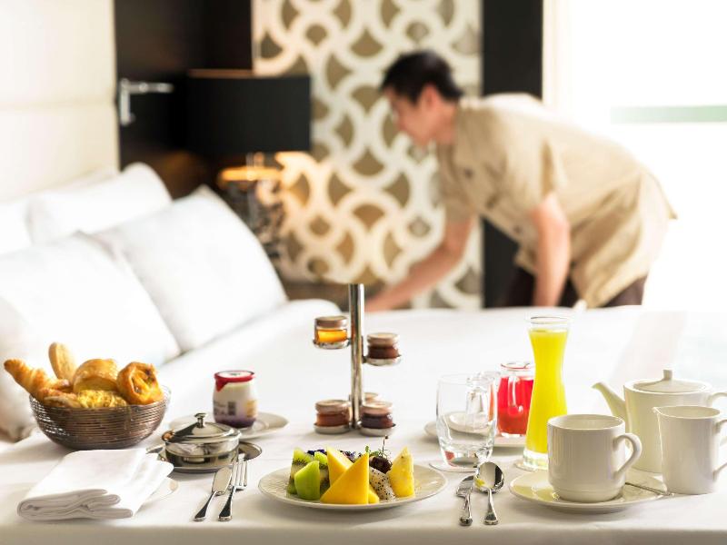 Sofitel Abu Dhabi Corniche image