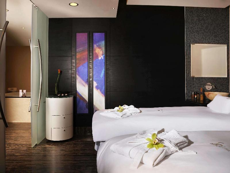 Sofitel Abu Dhabi Corniche image