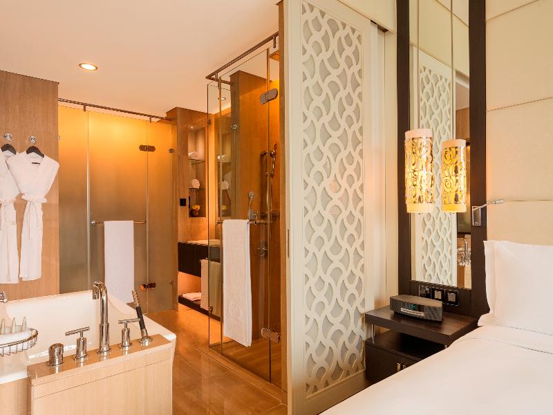 Sofitel Abu Dhabi Corniche image