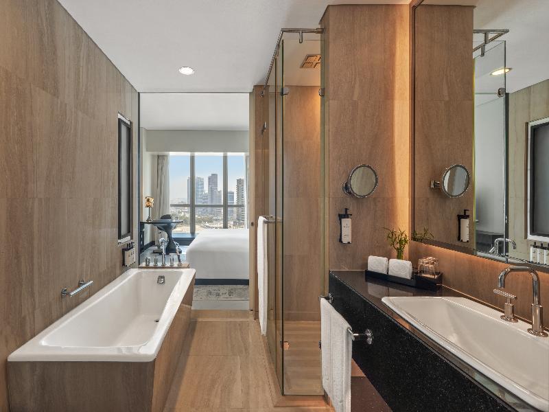 Sofitel Abu Dhabi Corniche image