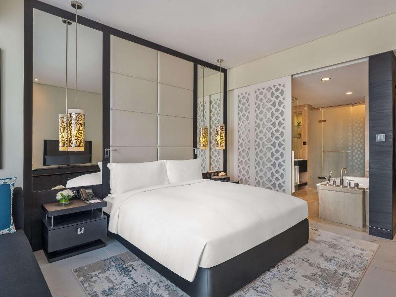 Sofitel Abu Dhabi Corniche image