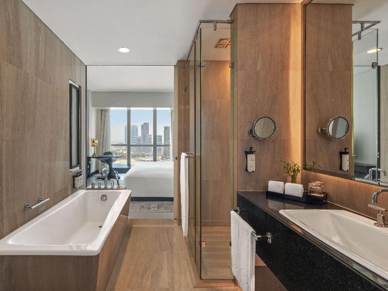 Sofitel Abu Dhabi Corniche image