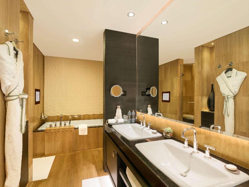 Sofitel Abu Dhabi Corniche image