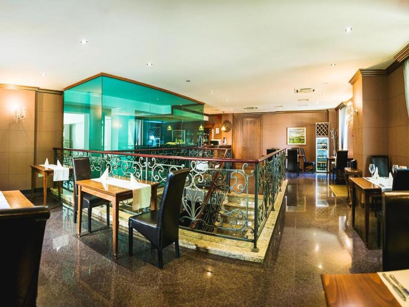Ventura Park Hotel image