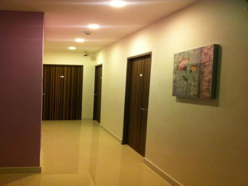 Nantra Ekamai Hotel image