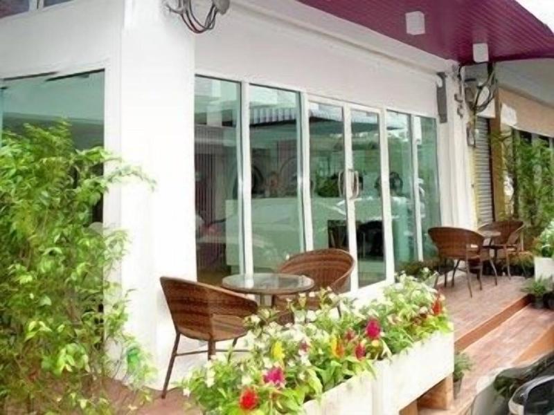 Nantra Ekamai Hotel image