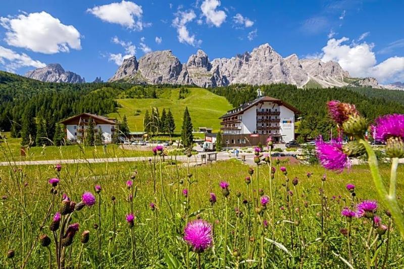 Passo Monte Croce Hotel