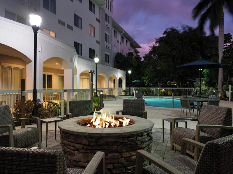 Courtyard Fort Myers, Gulf Coast Town Center image