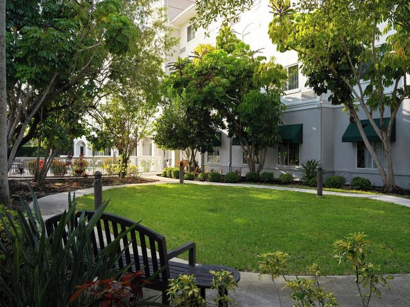 Courtyard Fort Myers, Gulf Coast Town Center image