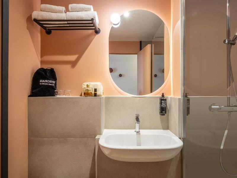 Ibis Styles Reims Centre Cathédrale image