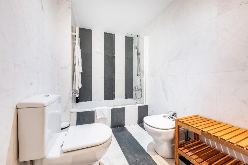 AinB Sagrada Familia Apartments image