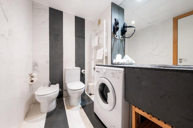 AinB Sagrada Familia Apartments image