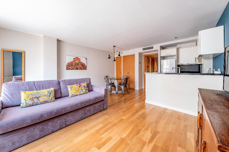 AinB Sagrada Familia Apartments image
