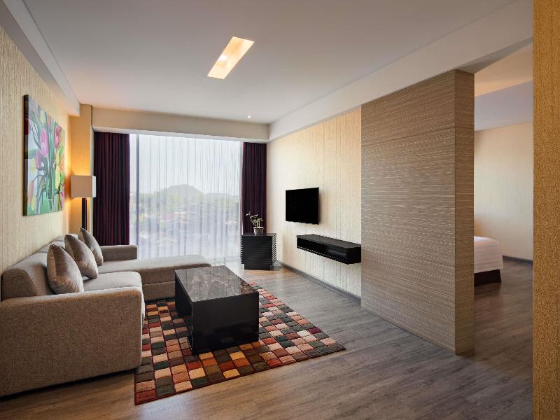 Mercure Padang image