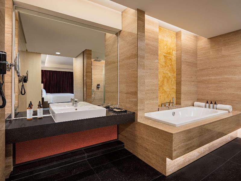 Mercure Padang image