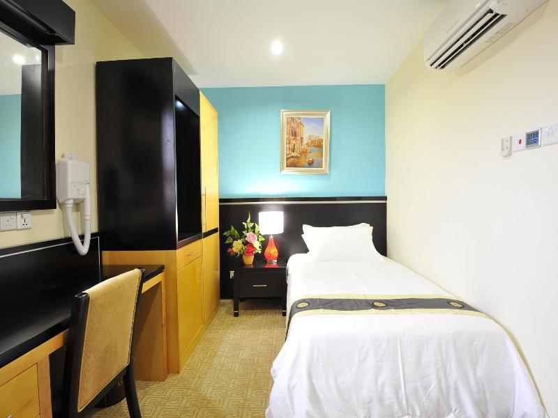 Hallmark View Hotel image