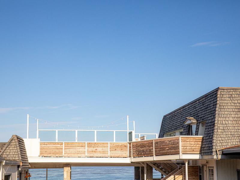 Cambria Beach Lodge — general view