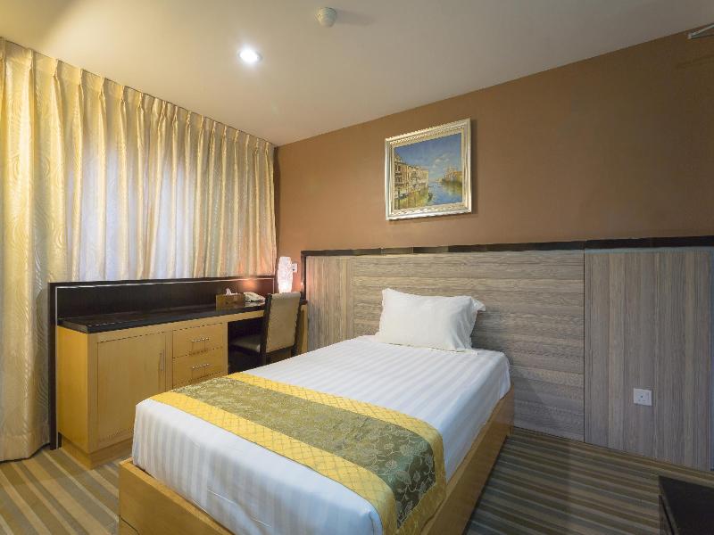 Hallmark Leisure Hotel image