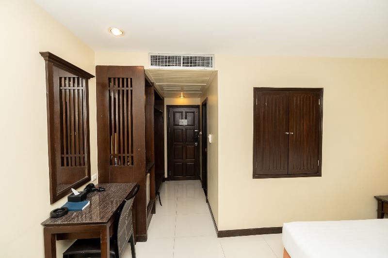 Sunday Chateau En Ville - Pattaya image