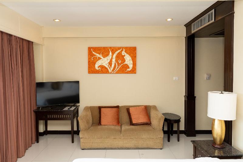 Sunday Chateau En Ville - Pattaya image