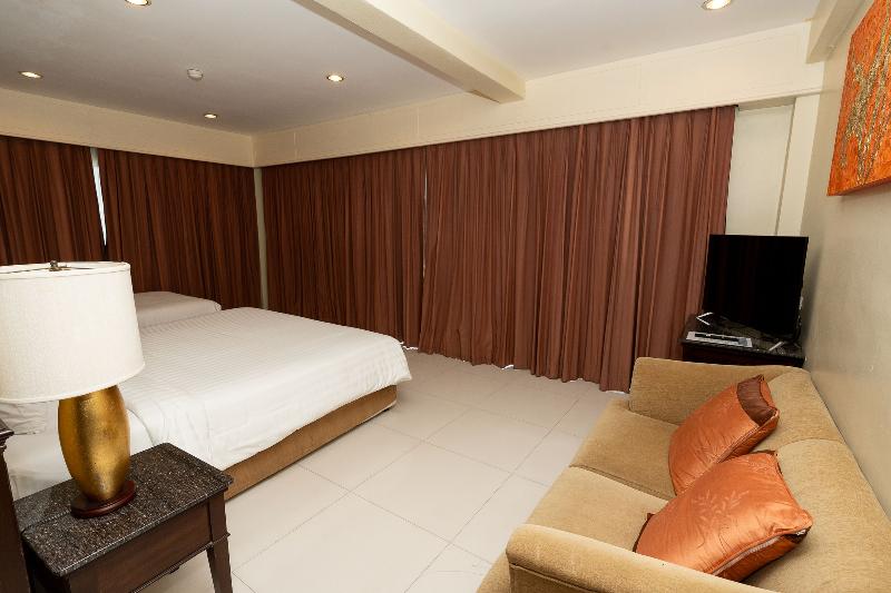 Sunday Chateau En Ville - Pattaya image