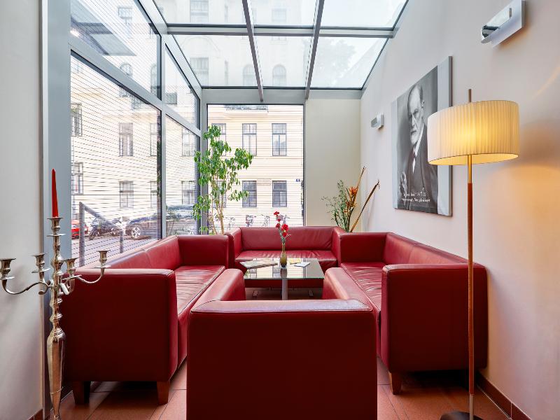 Hotel Strudlhof image