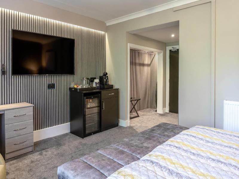 Daresbury Park Hotel Warrington image