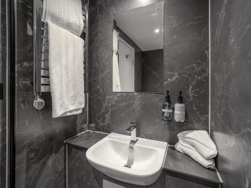 Daresbury Park Hotel Warrington image