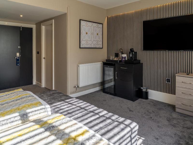 Daresbury Park Hotel Warrington image