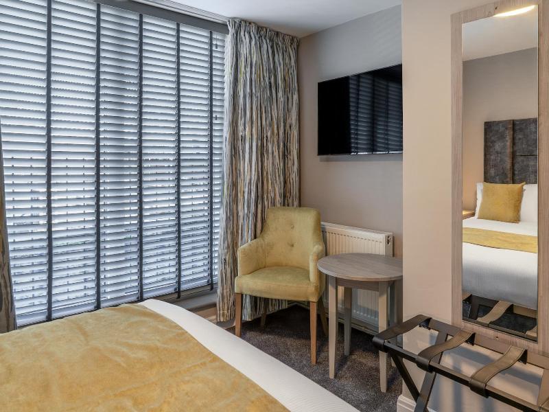 Daresbury Park Hotel Warrington image