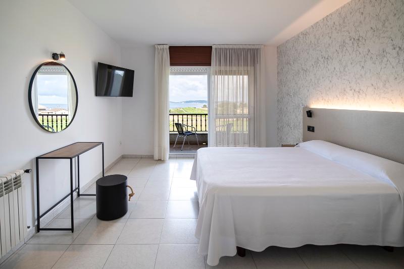 Ardora Hotel image