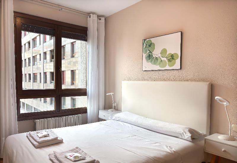 Apartamentos Gestion de Alojamientos image