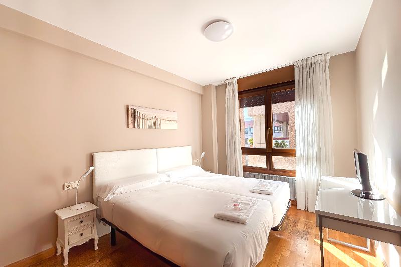 Apartamentos Gestion de Alojamientos image