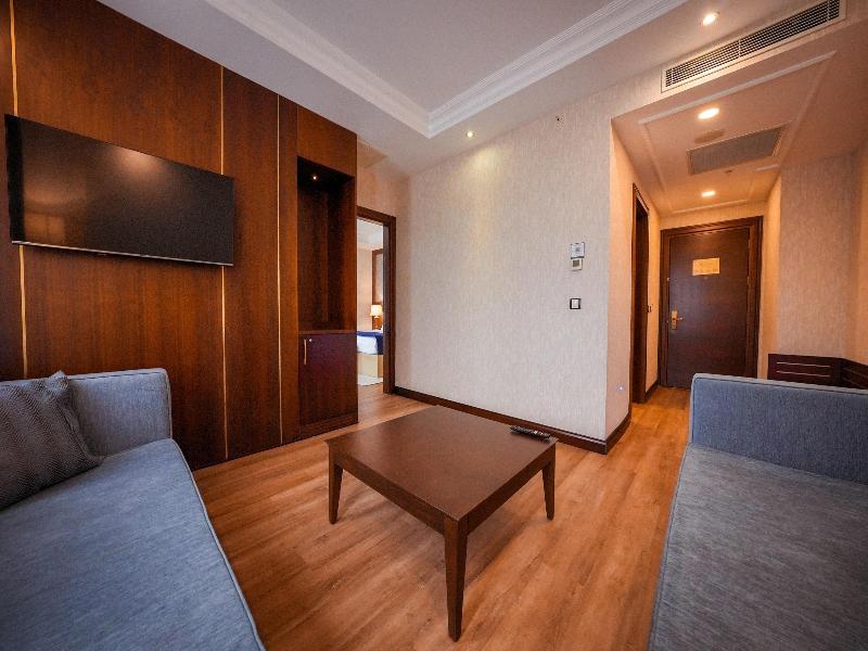 Wellborn Luxury Hotel IZMIT image