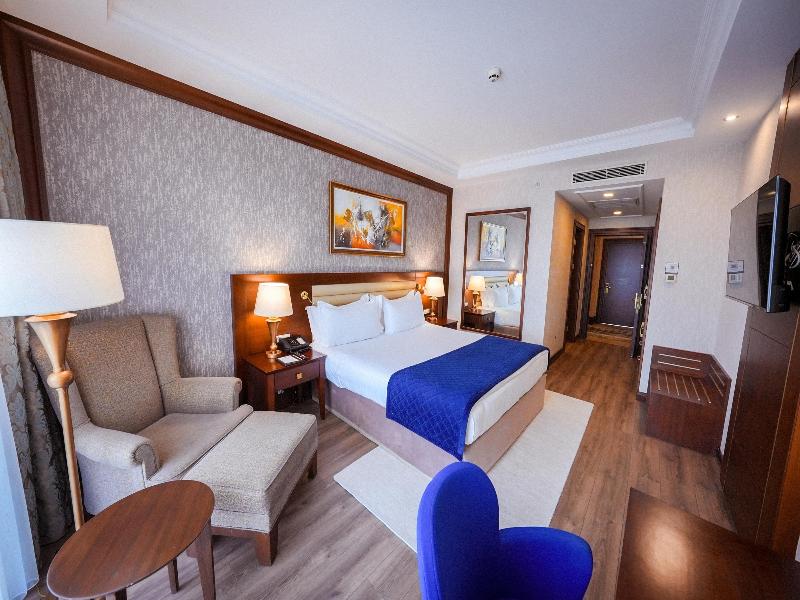 Wellborn Luxury Hotel IZMIT image