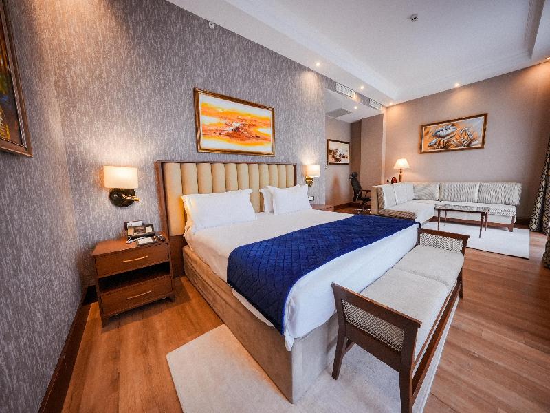 Wellborn Luxury Hotel IZMIT image