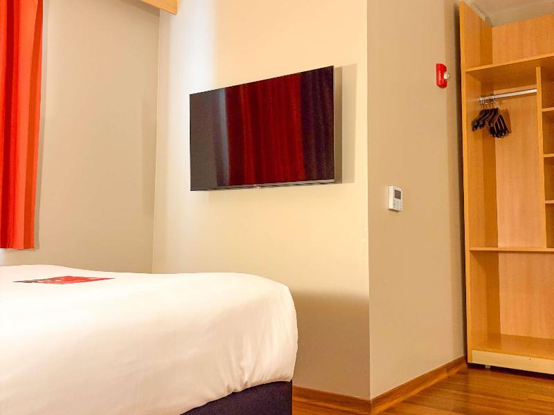 Ibis Lima Larco Miraflores image