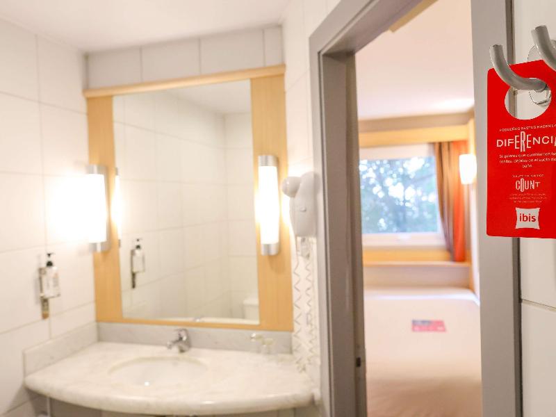 Ibis Lima Larco Miraflores image