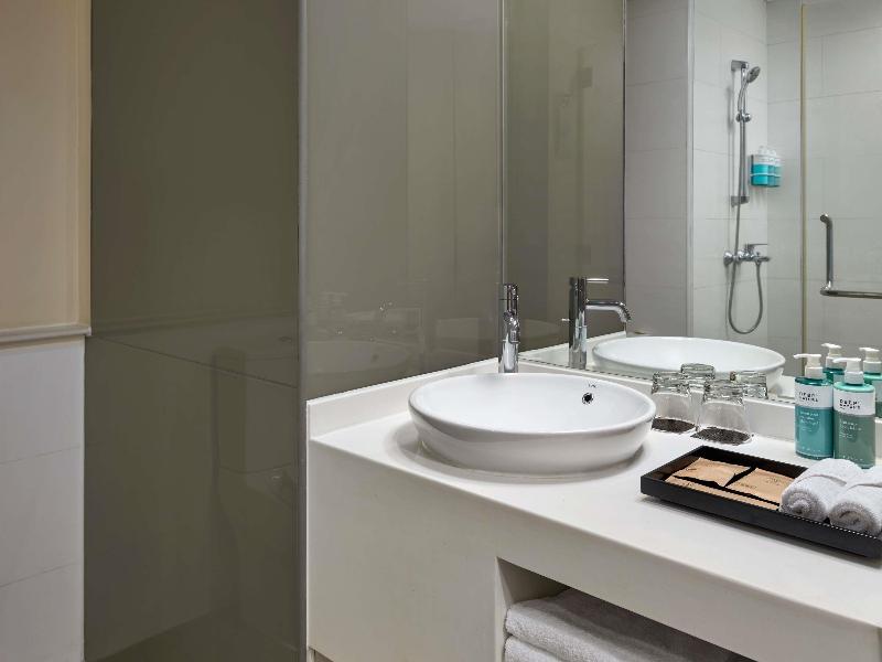 Novotel Living Saigon South image