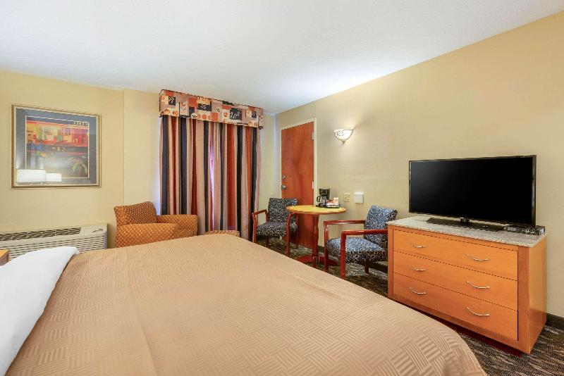 Clarion Inn Ormond Beach at Destination Daytona — photo 75