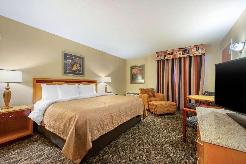 Clarion Inn Ormond Beach at Destination Daytona — photo 96