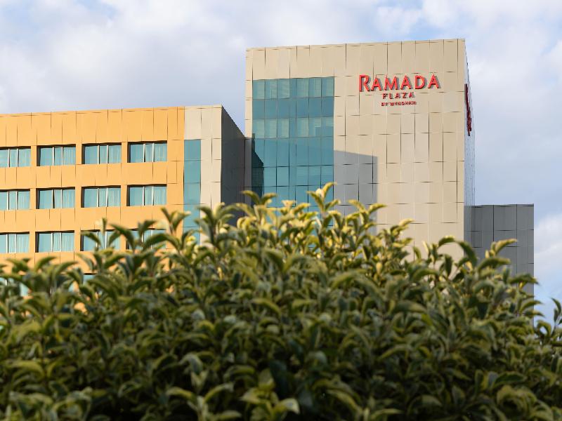 Ramada Plaza Gence image