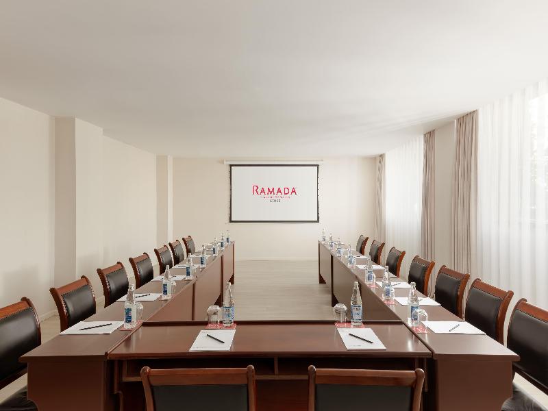 Ramada Plaza Gence image