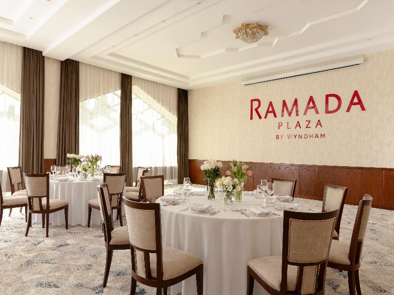 Ramada Plaza Gence image