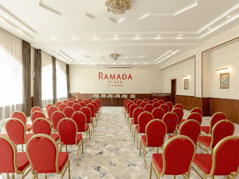 Ramada Plaza Gence image