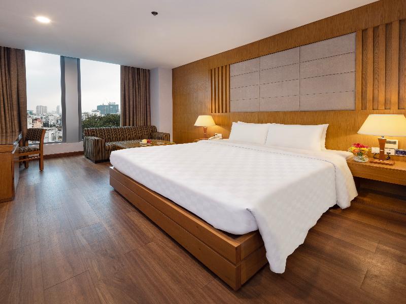 Eden Star Saigon Hotel image