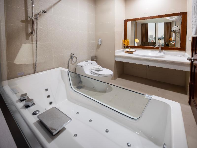 Eden Star Saigon Hotel image